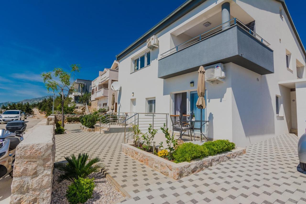 Apartmani Jadranka Starigrad Paklenica Luaran gambar