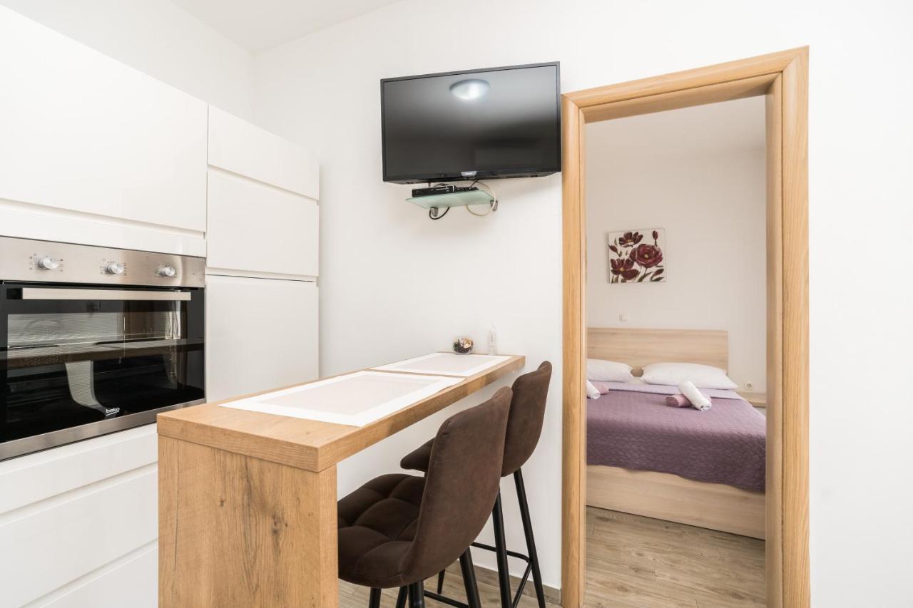 Apartmani Jadranka Starigrad Paklenica Luaran gambar