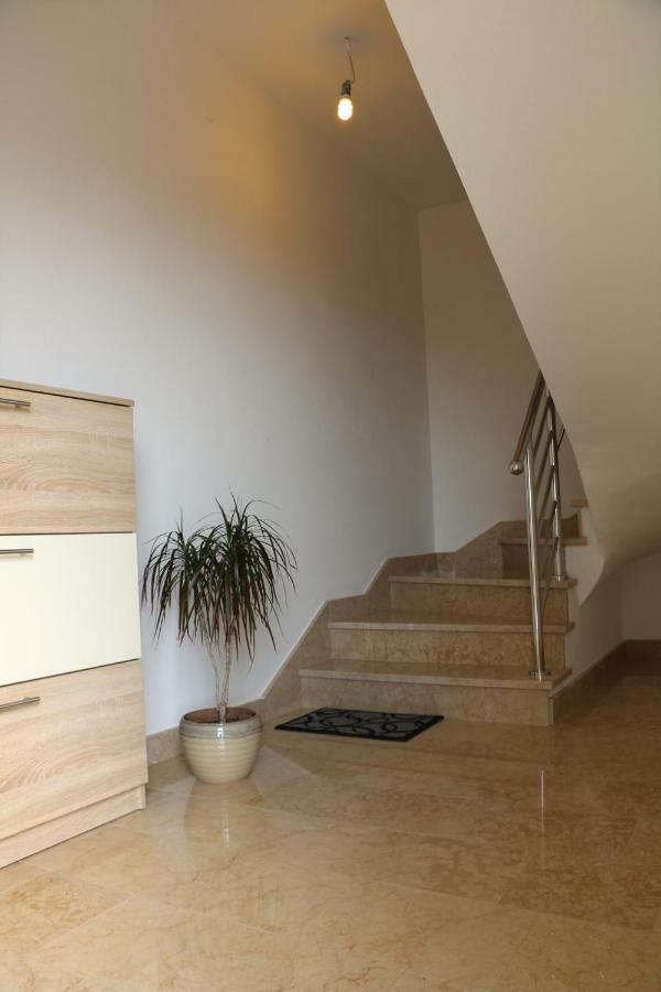 Apartmani Jadranka Starigrad Paklenica Luaran gambar