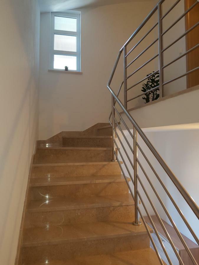 Apartmani Jadranka Starigrad Paklenica Luaran gambar