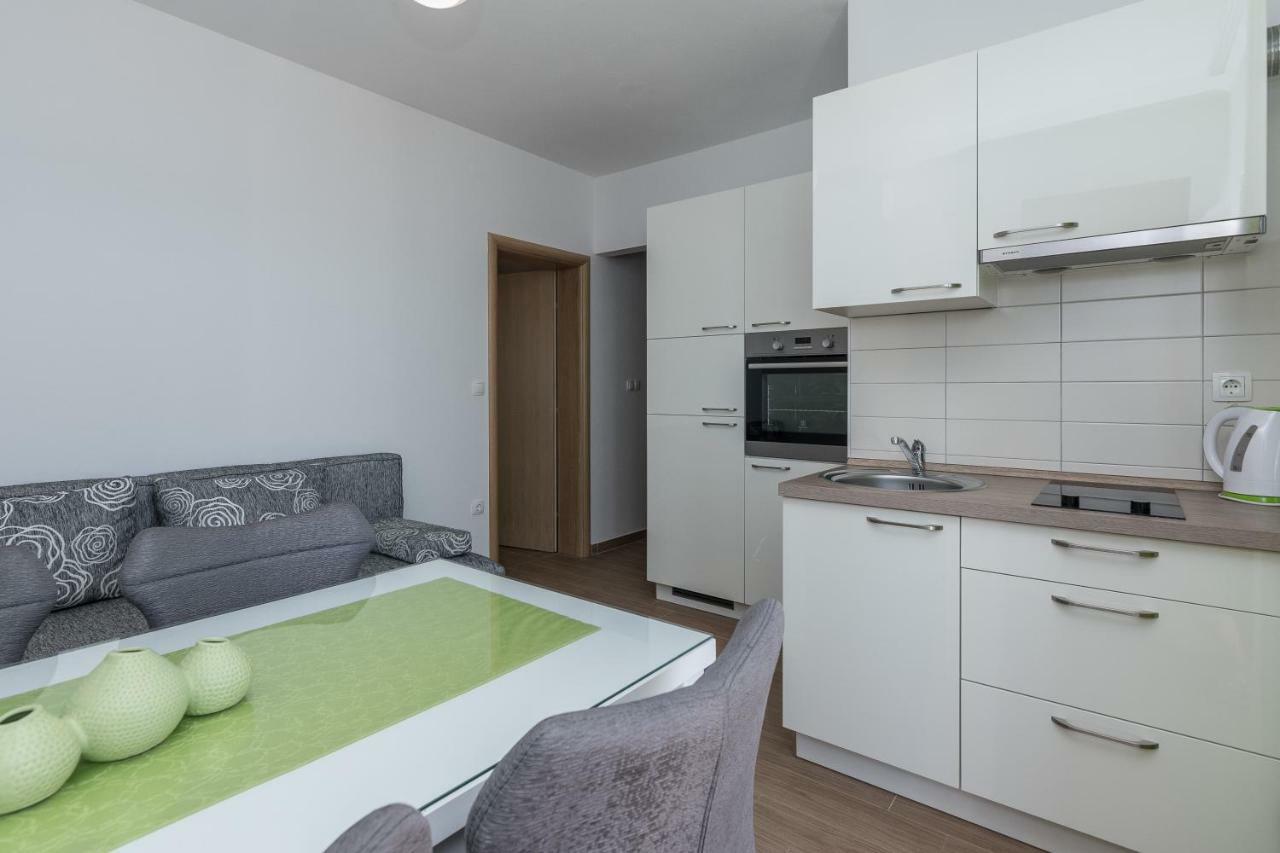 Apartmani Jadranka Starigrad Paklenica Luaran gambar