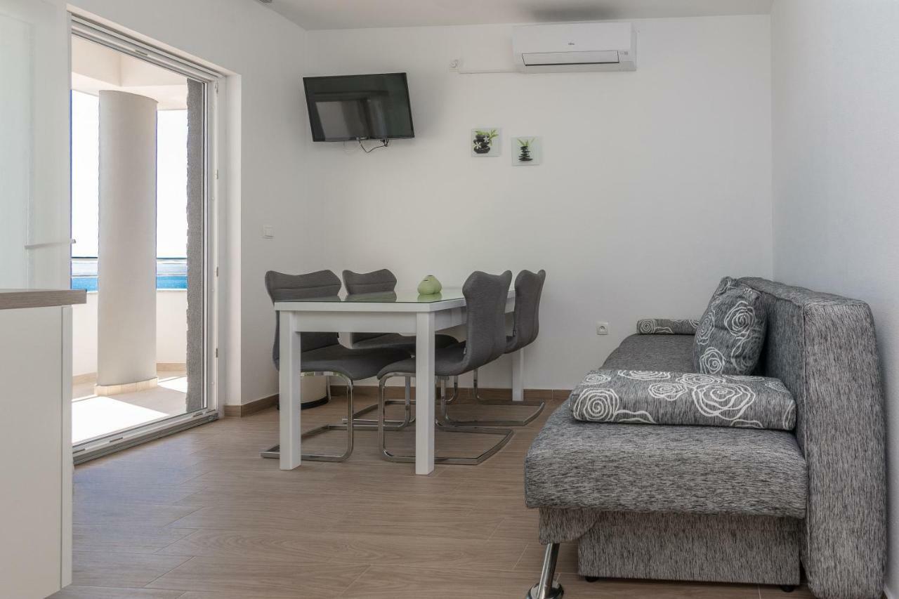 Apartmani Jadranka Starigrad Paklenica Luaran gambar
