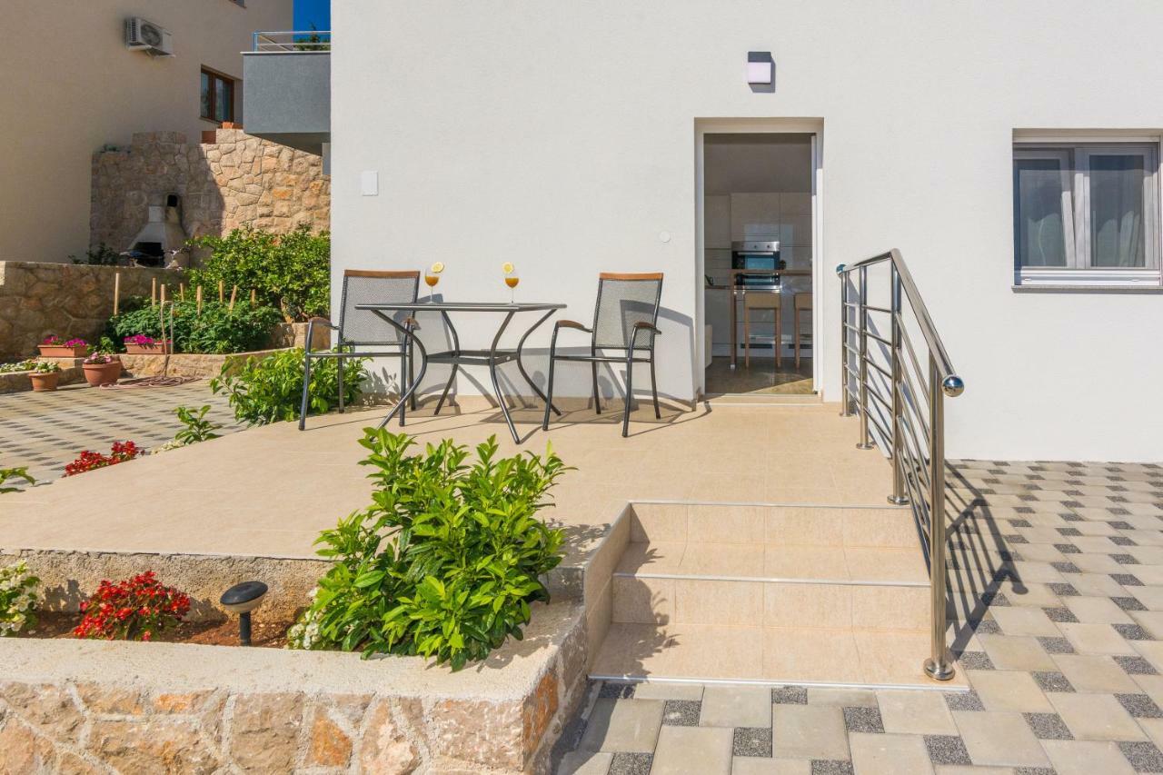 Apartmani Jadranka Starigrad Paklenica Luaran gambar