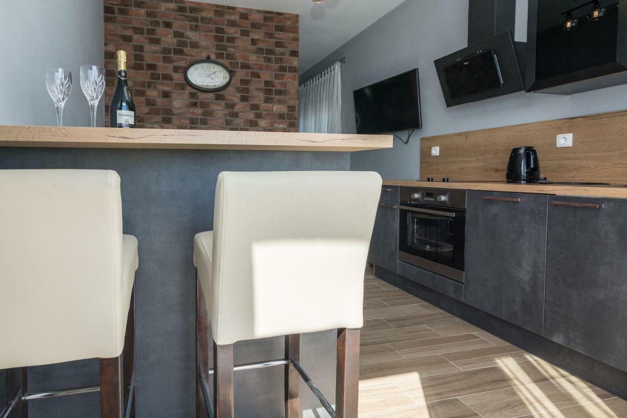 Apartmani Jadranka Starigrad Paklenica Luaran gambar