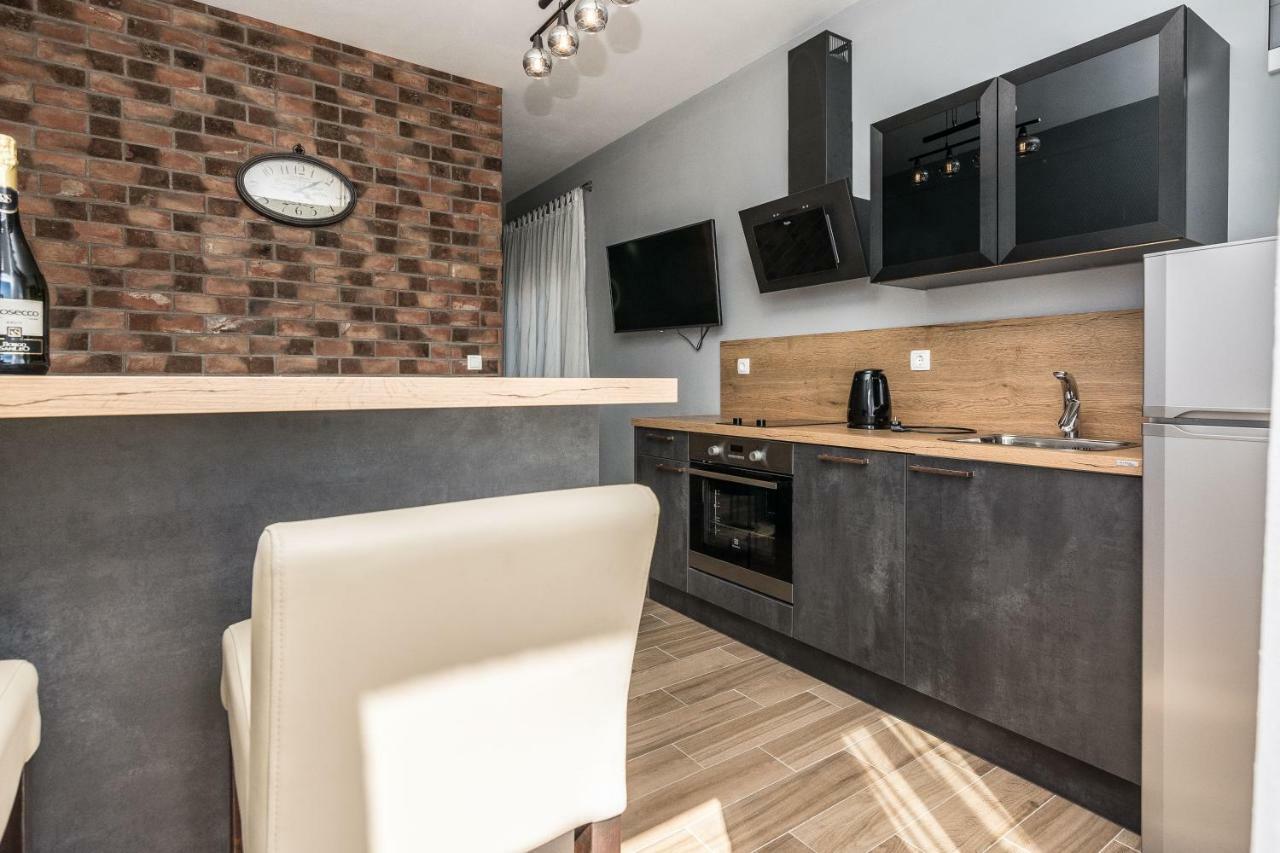 Apartmani Jadranka Starigrad Paklenica Luaran gambar